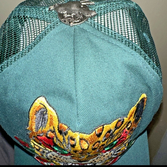 Hat - Picture 4 of 5
